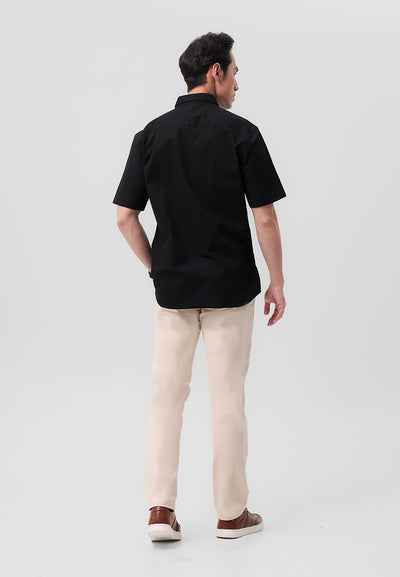 Manzone Kemeja Lengan Pendek Pria Modern Fit Ruggeds - Black