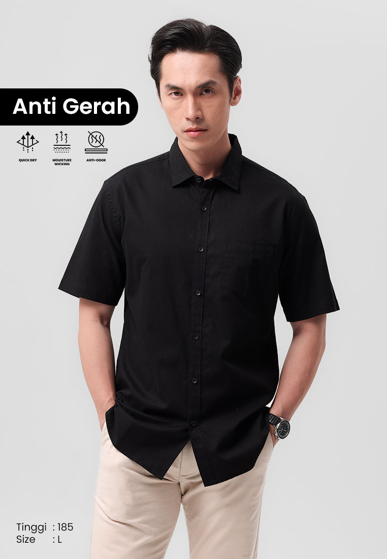 Manzone Kemeja Lengan Pendek Pria Modern Fit Ruggeds - Black