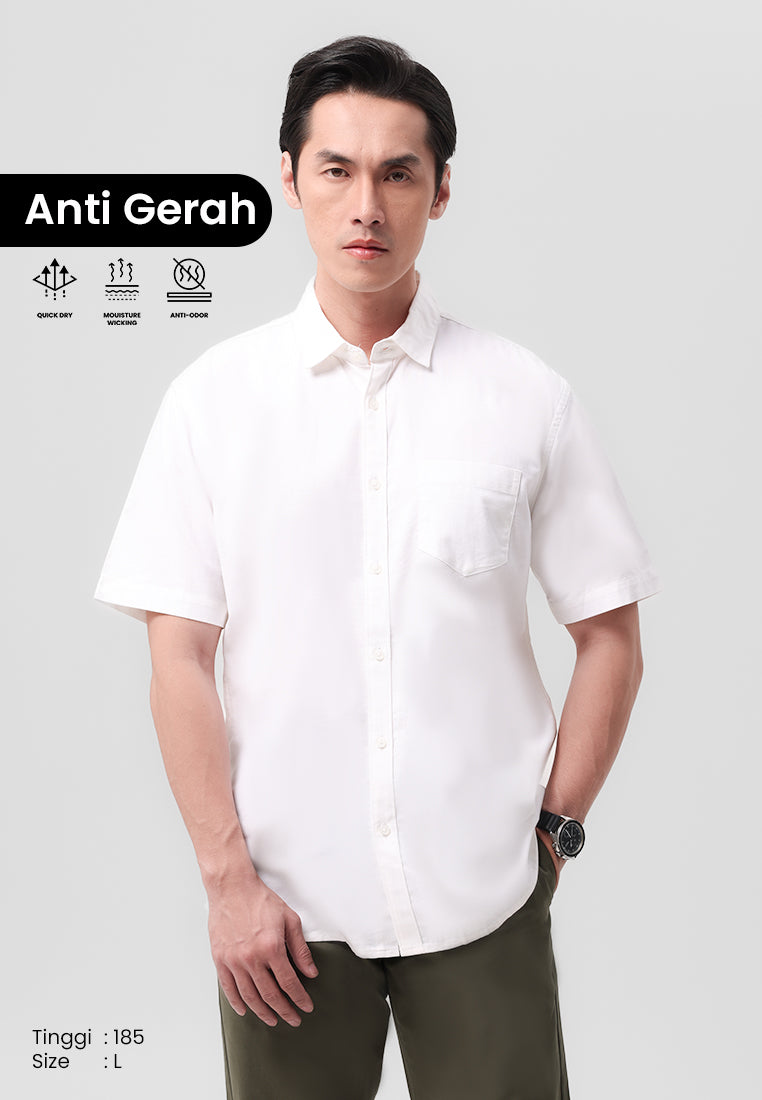 Manzone Kemeja Lengan Pendek Pria Modern Fit Ruggeds - White