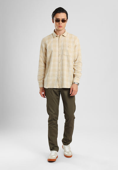 MANZONE - Kemeja Dobby Lengan Panjang Pria Alexei Comfort Fit - Khaky