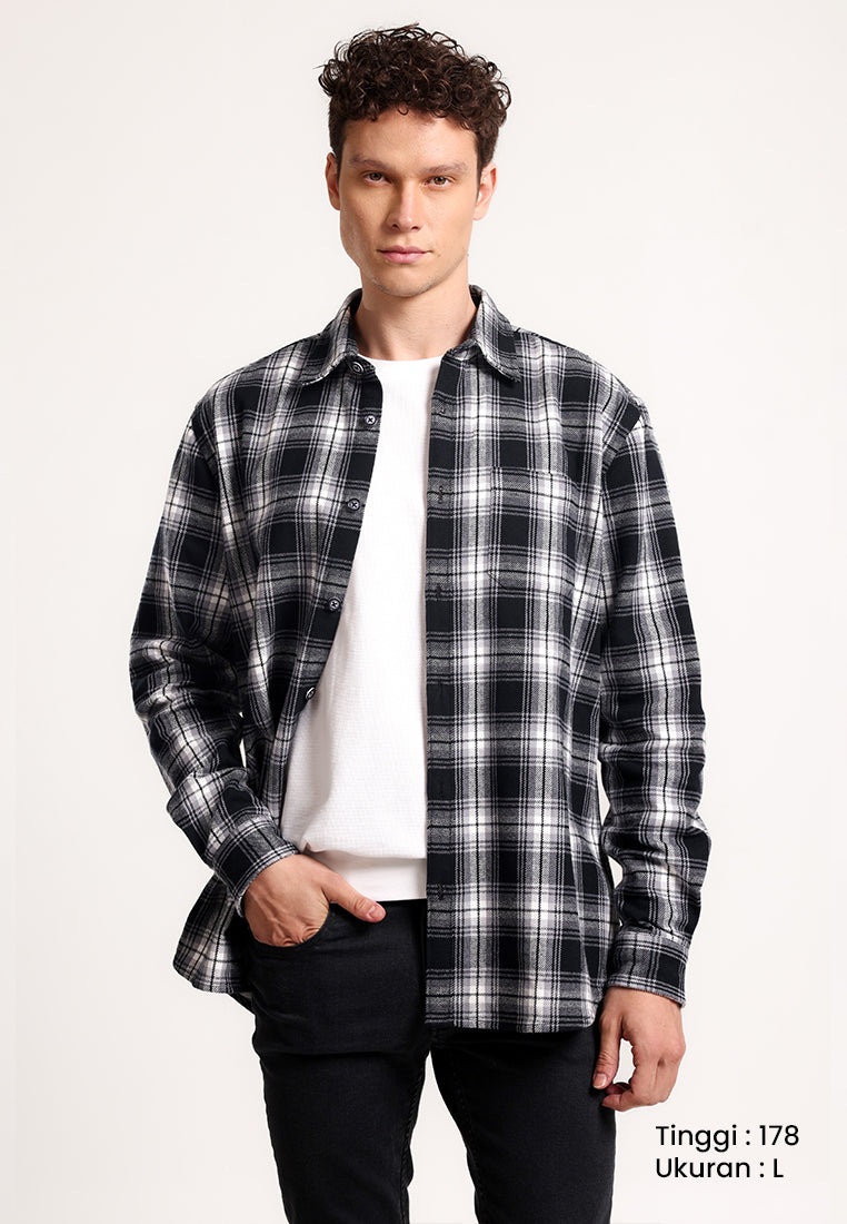 MANZONE - Kemeja Lengan Panjang Pria Riley Comfort Fit - Black