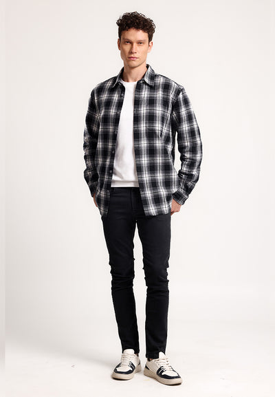 MANZONE - Kemeja Lengan Panjang Pria Riley Comfort Fit - Black