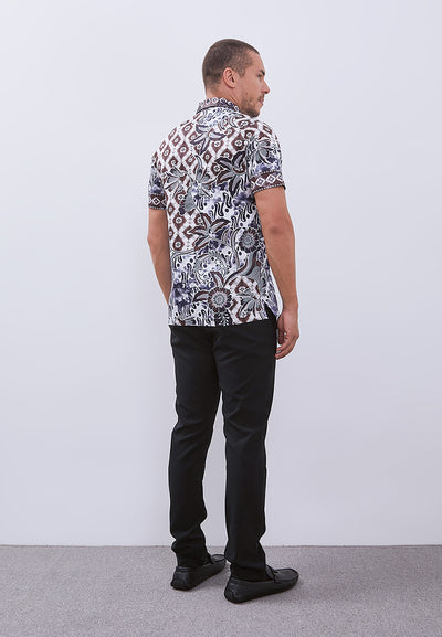 MANZONE - Kemeja Batik Lengan Pendek Pria Barata Comfort Fit - Brown