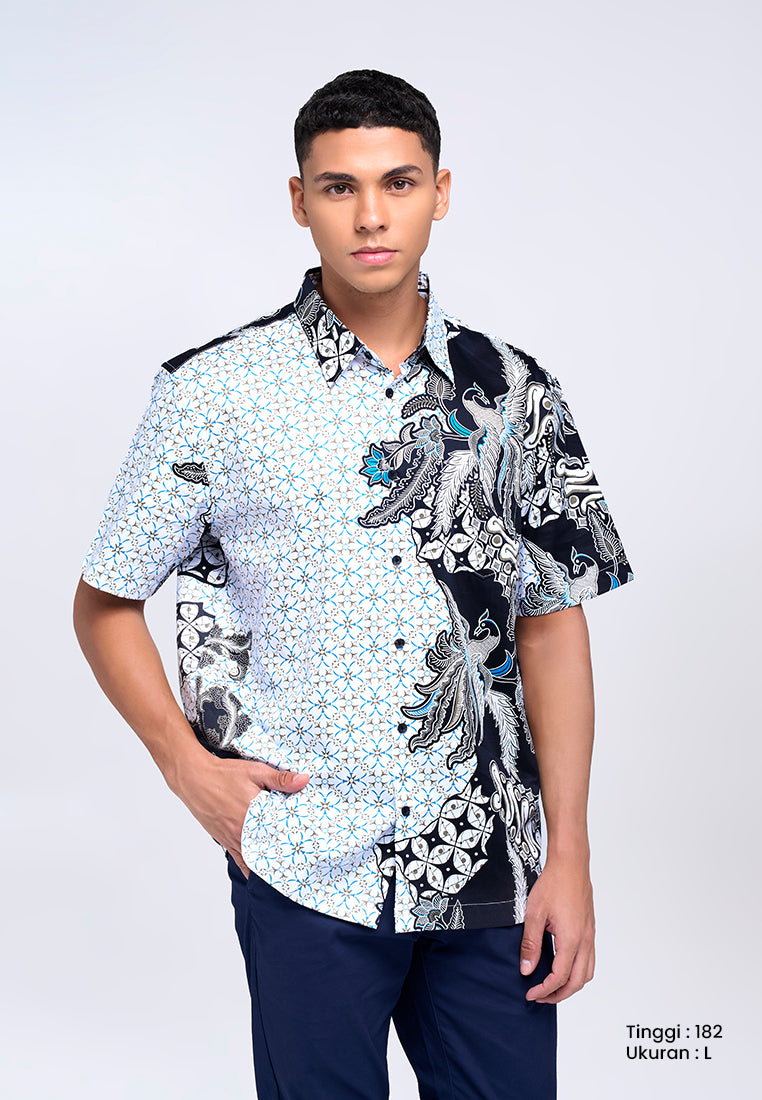 MANZONE - Kemeja Batik Lengan Pendek Pria Brama Comfort Fit - White