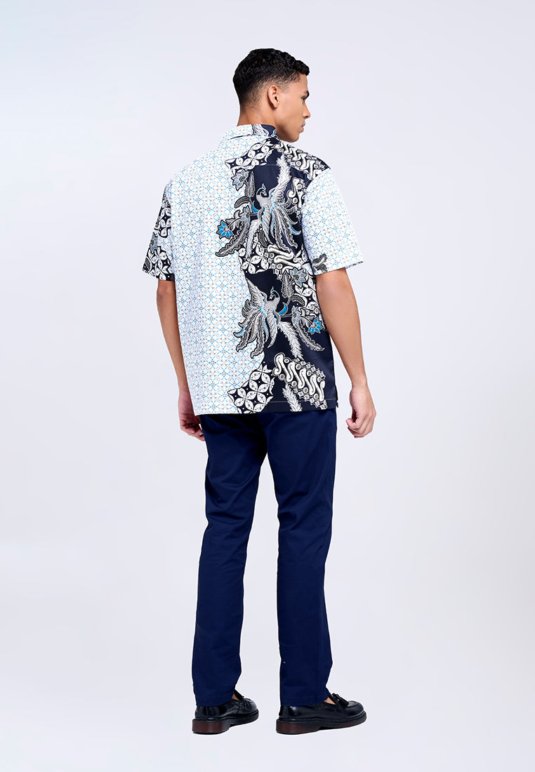 MANZONE - Kemeja Batik Lengan Pendek Pria Brama Comfort Fit - White