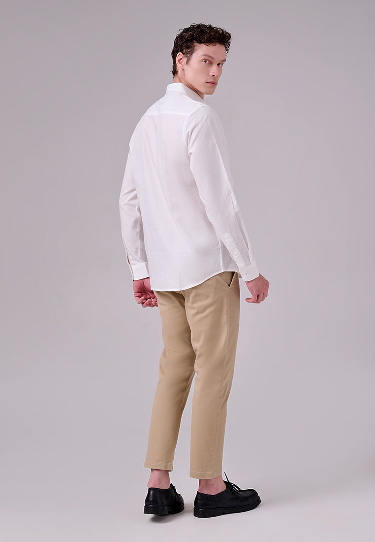 MANZONE - Kemeja Dobby Lengan Panjang Pria Vegard Modern Fit - White