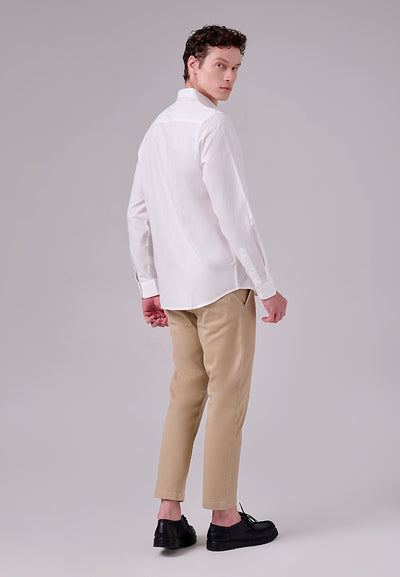 MANZONE - Kemeja Dobby Lengan Panjang Pria Vegard Modern Fit - White