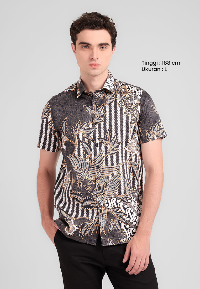 MANZONE - Kemeja Batik Lengan Pendek Pria Sumantaka Comfort Fit - Black