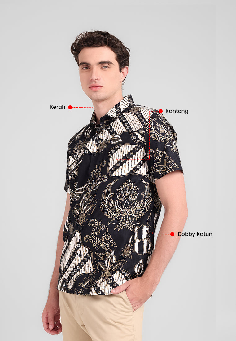 MANZONE - Kemeja Batik Lengan Pendek Pria Astagira Modern Fit - Black