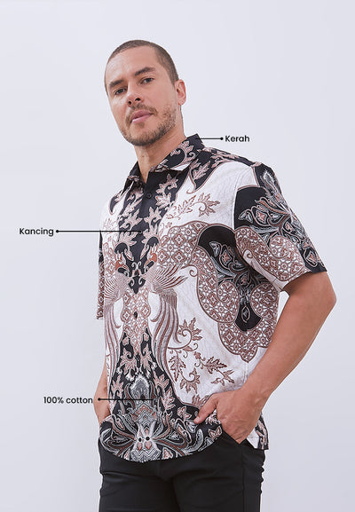 MANZONE - Kemeja Batik Lengan Pendek Pria Gajahmada Comfort Fit - Black