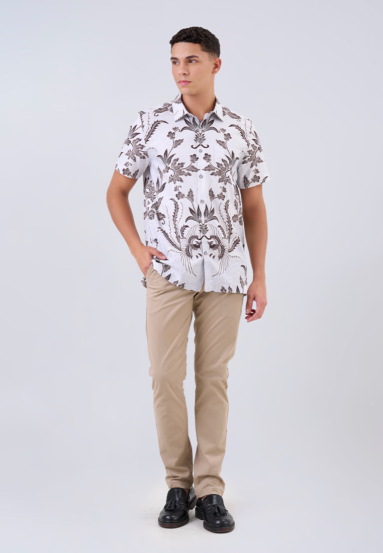 MANZONE - Kemeja Batik Lengan Pendek Pria Panembahan Modern Fit - Beige