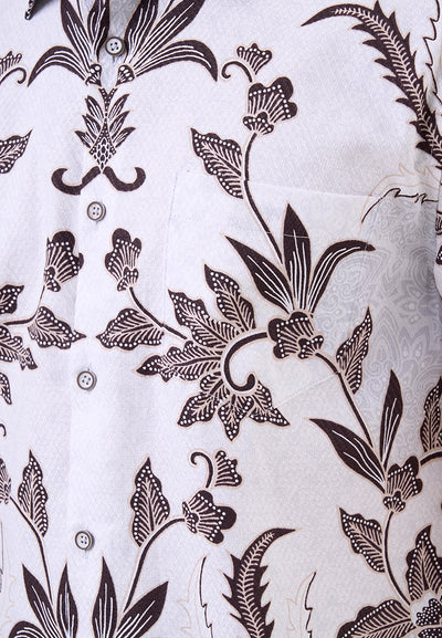 MANZONE - Kemeja Batik Lengan Pendek Pria Panembahan Modern Fit - Beige