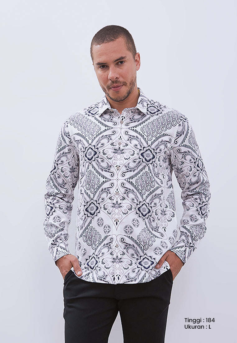 MANZONE - Kemeja Batik Lengan Panjang Pria Tirtayasa 05 Modern Fit - Beige