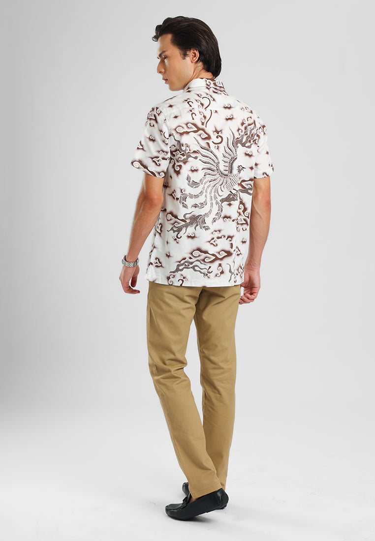 MANZONE - Kemeja Batik Lengan Pendek Pria Darajati 04 Modern Fit - Beige