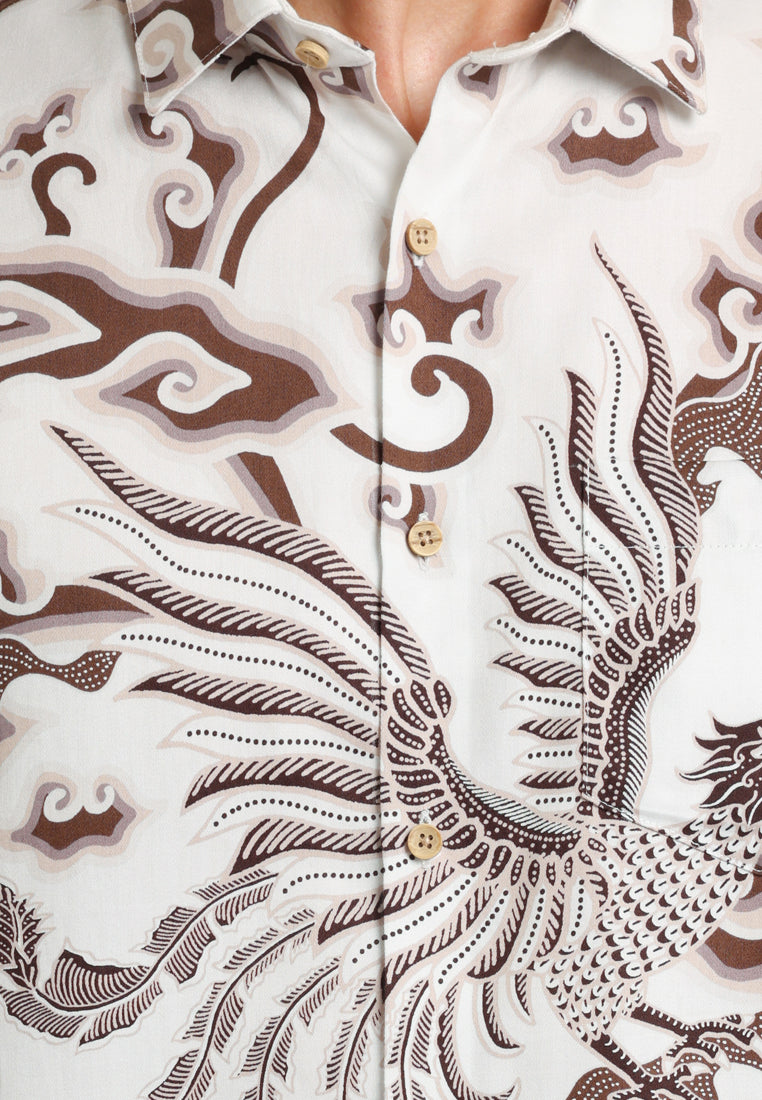 MANZONE - Kemeja Batik Lengan Pendek Pria Darajati 04 Modern Fit - Beige