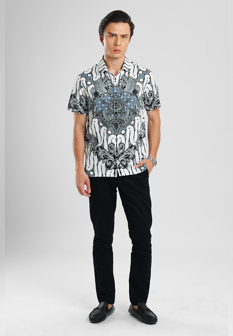 MANZONE - Kemeja Batik Lengan Pendek Pria Darajati 05 Modern Fit - White