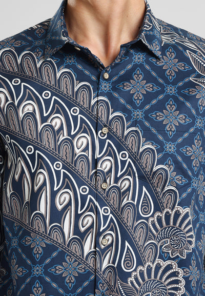MANZONE - Kemeja Batik Lengan Panjang Pria Abiyasa Modern Fit - Navy