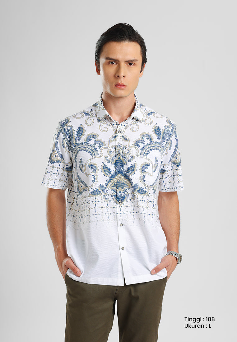 MANZONE - Kemeja Batik Lengan Pendek Pria Shiwa Comfort Fit - White
