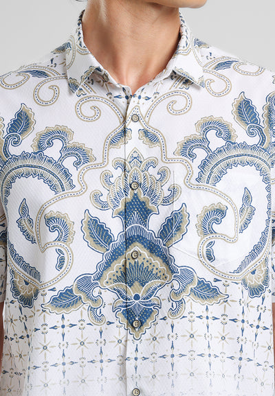 MANZONE - Kemeja Batik Lengan Pendek Pria Shiwa Comfort Fit - White