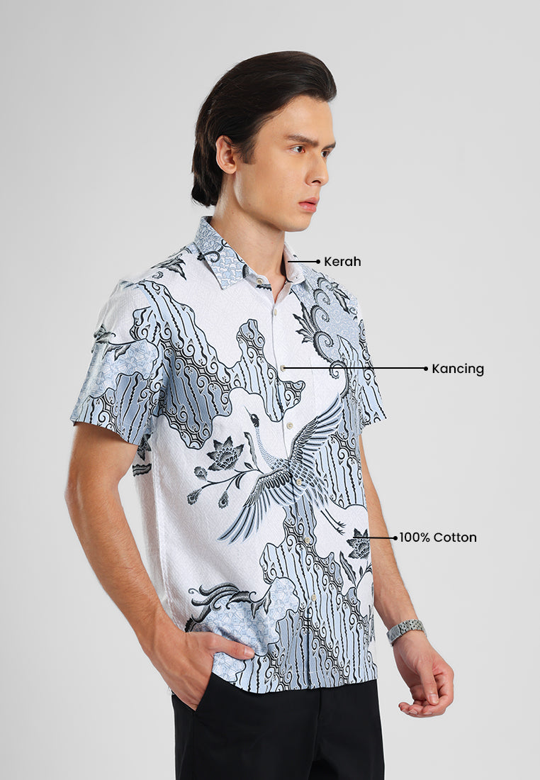 MANZONE - Kemeja Batik Lengan Pendek Pria Wanamarta Modern Fit - White