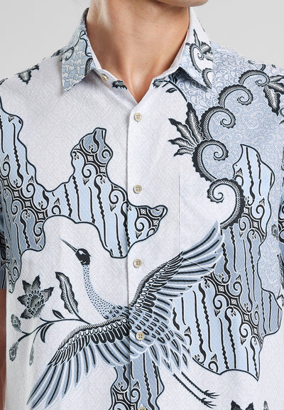 MANZONE - Kemeja Batik Lengan Pendek Pria Wanamarta Modern Fit - White