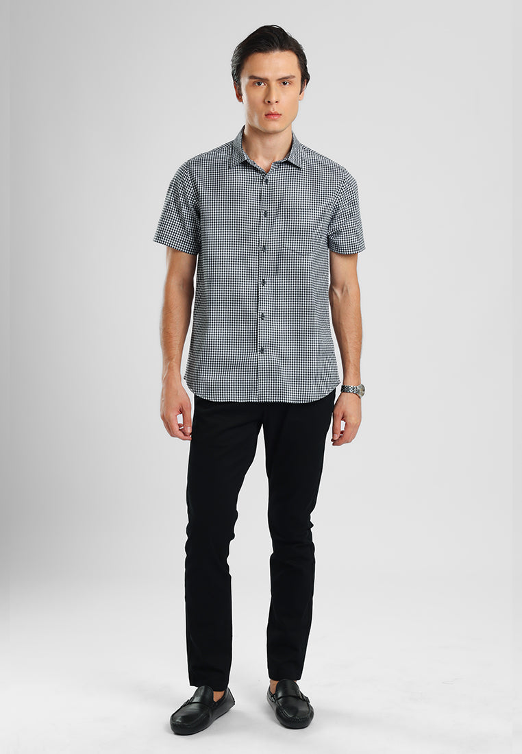 MANZONE - Kemeja Lengan Pendek Pria Karl 01 Modern Fit - Black