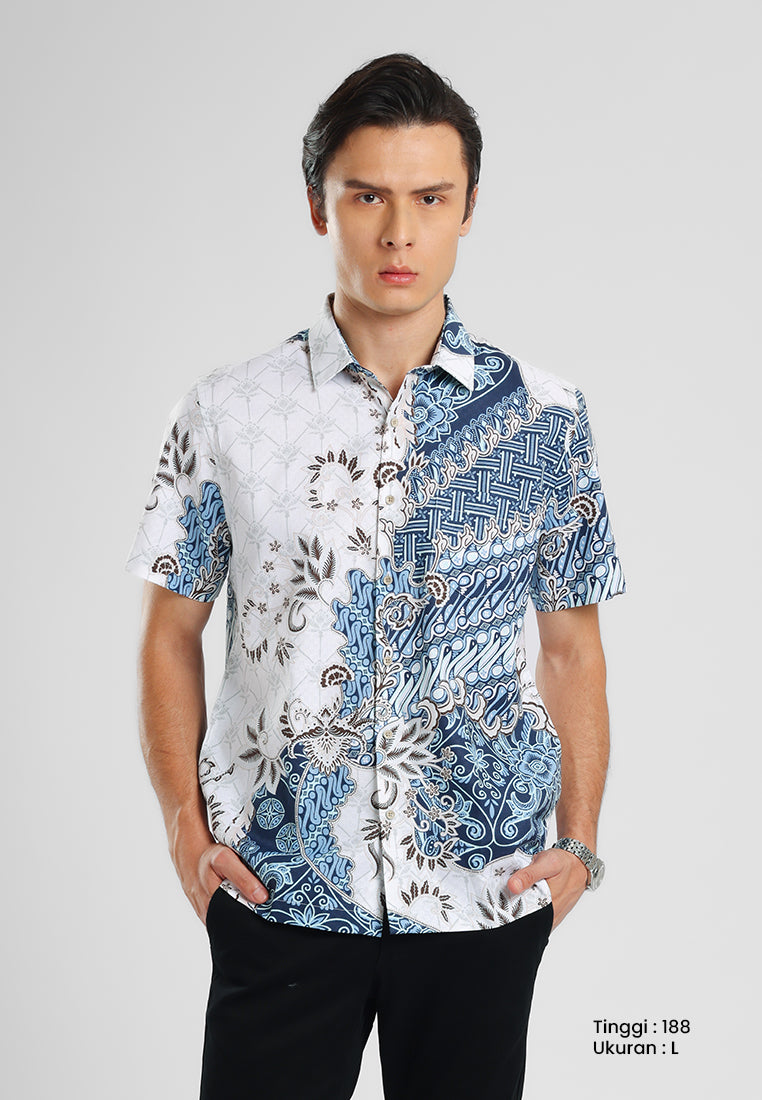 MANZONE - Kemeja Batik Lengan Pendek Pria Krakarsa Modern Fit - Blue