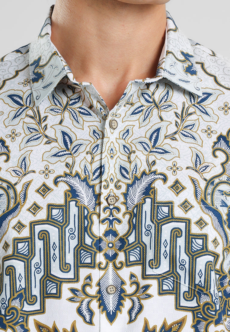 MANZONE - Kemeja Batik Lengan Panjang Pria Wisanggeni Modern Fit - Beige