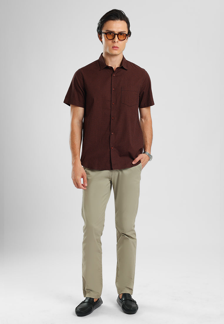 MANZONE - Kemeja Lengan Pendek Pria Karl 05 Modern Fit - Dark Brown