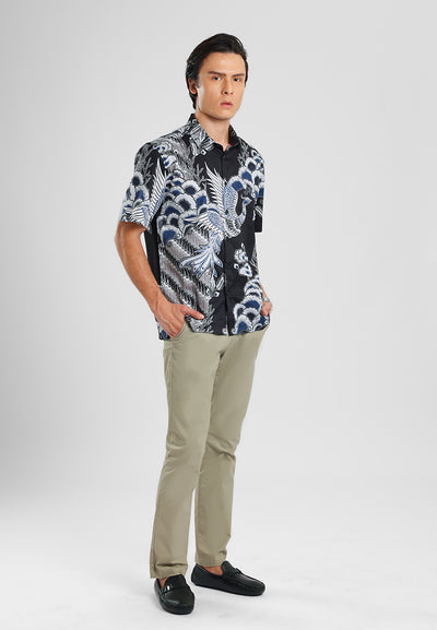 MANZONE - Kemeja Batik Lengan Pendek Pria Gubajra Comfort Fit - Black