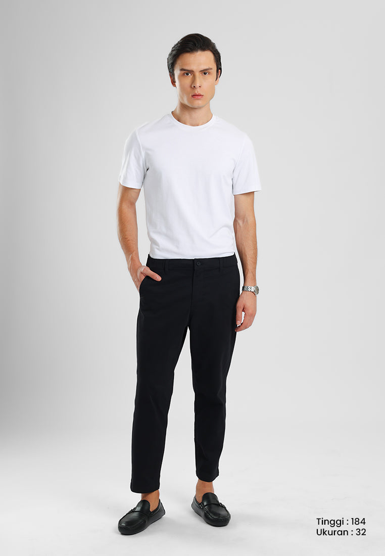 MANZONE - Celana Pria Ankle Tobias 01 Relaxed Fit - Black