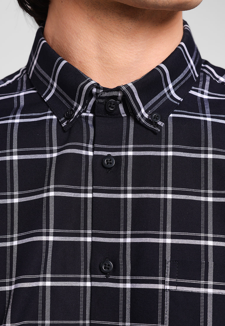 MANZONE - Kemeja Oxford Lengan Pendek Pria Artify 04 Modern Fit - Black