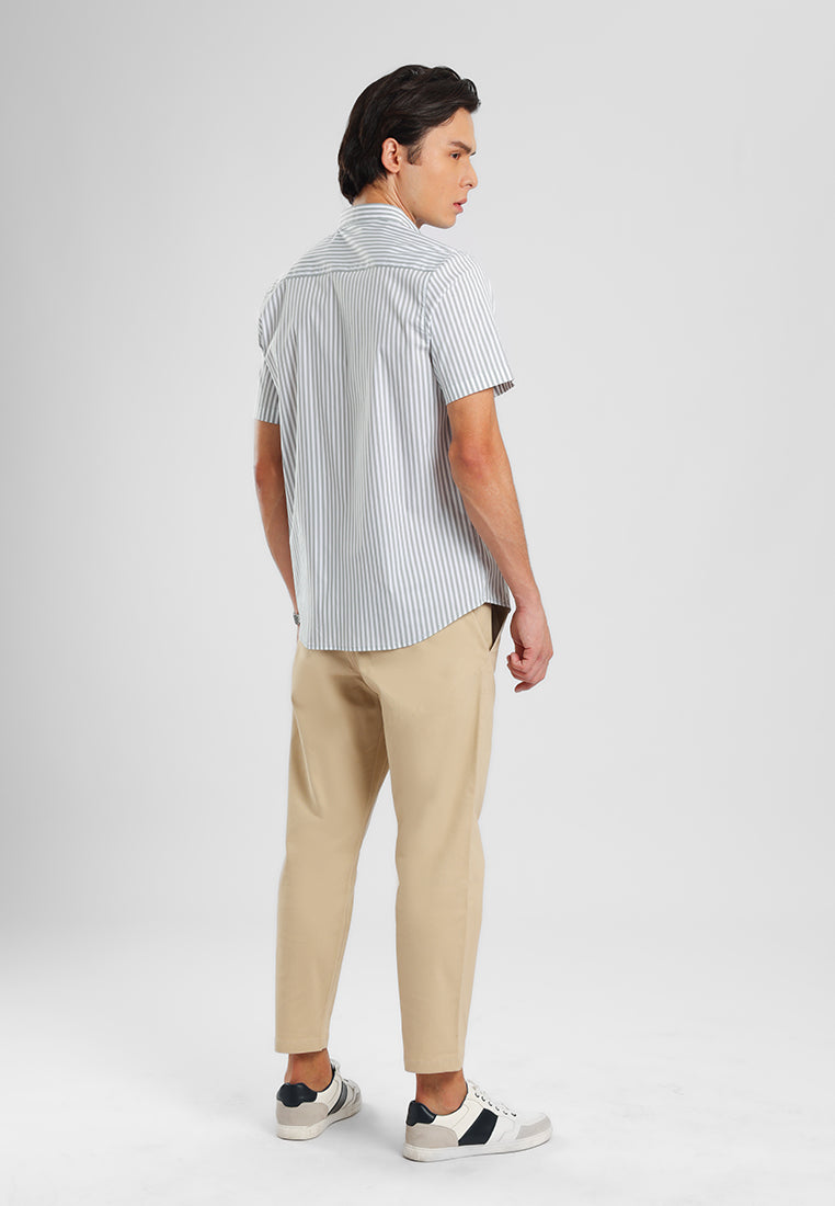 MANZONE - Kemeja Lengan Pendek Pria Terra 05 Modern Fit - Light Grey