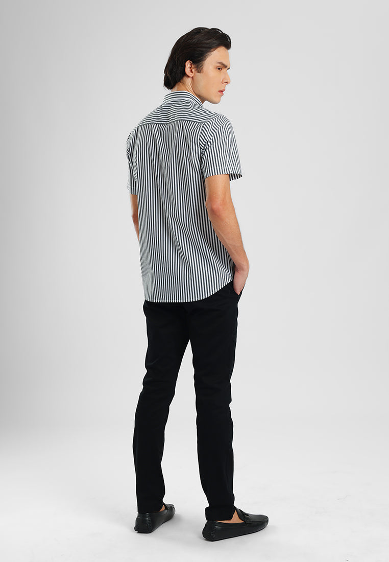 MANZONE - Kemeja Lengan Pendek Pria Terra 01 Modern Fit - Black