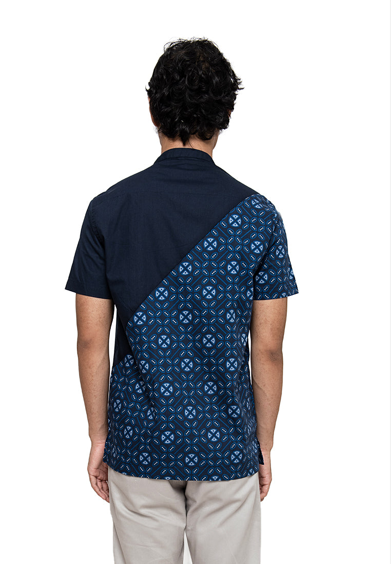 MANZONE Kemeja Lengan Pendek  Pramawangsa