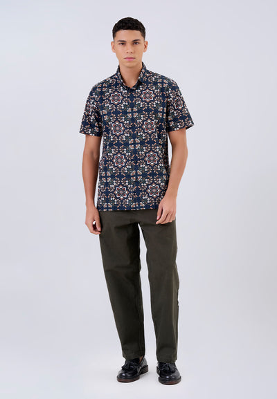 MANZONE - Kemeja Batik Lengan Pendek Pria Karaka 3 Modern Fit - Dark Green
