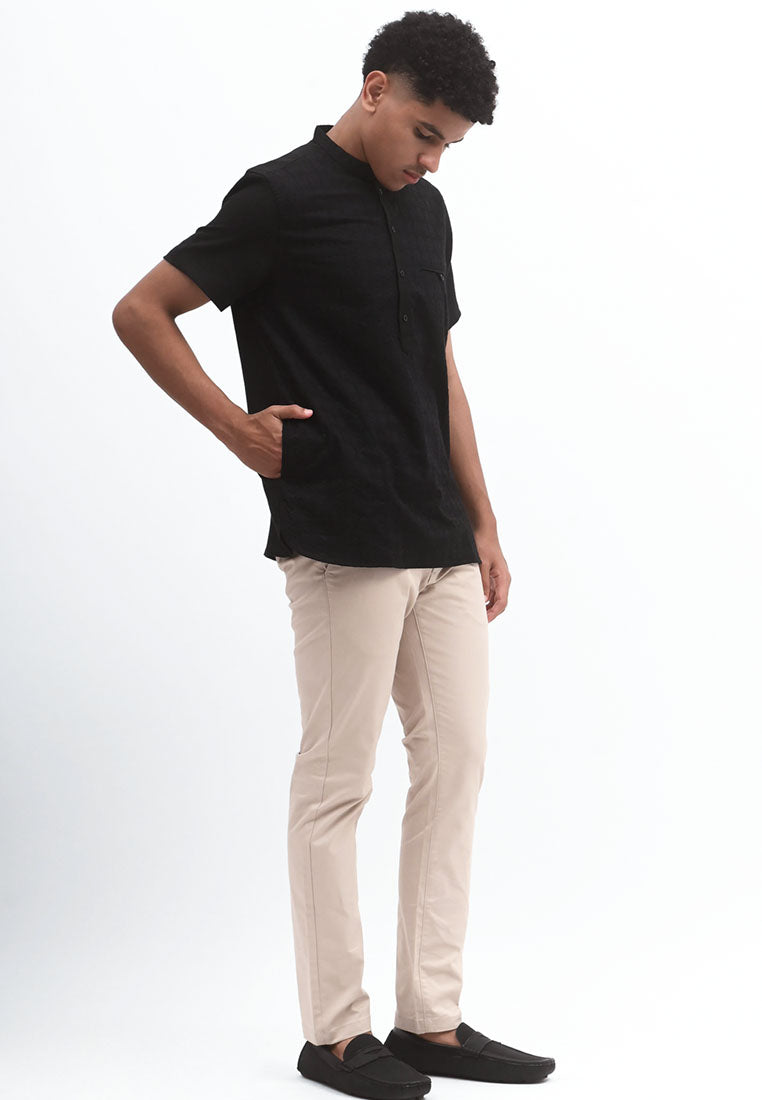 MANZONE Kemeja Koko Lengan Pendek Pria KHALEED - BLACK