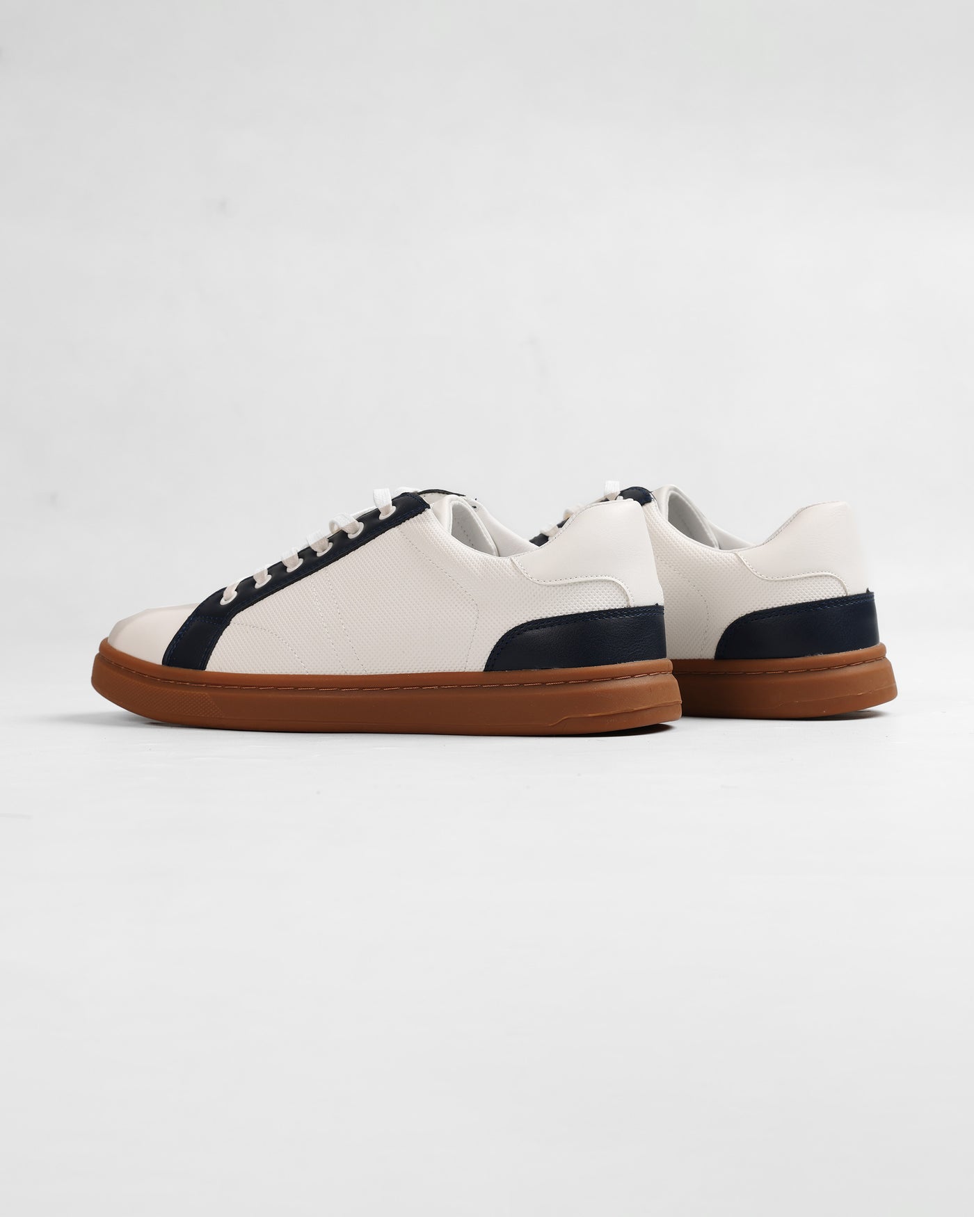 MANZONE - Sepatu Pria Casual Futura - White