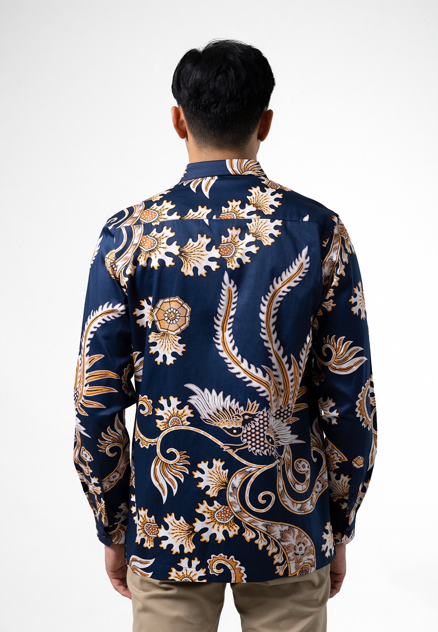 MANZONE Kemeja Batik Pria Lengan Panjang ARZAPATI - NAVY