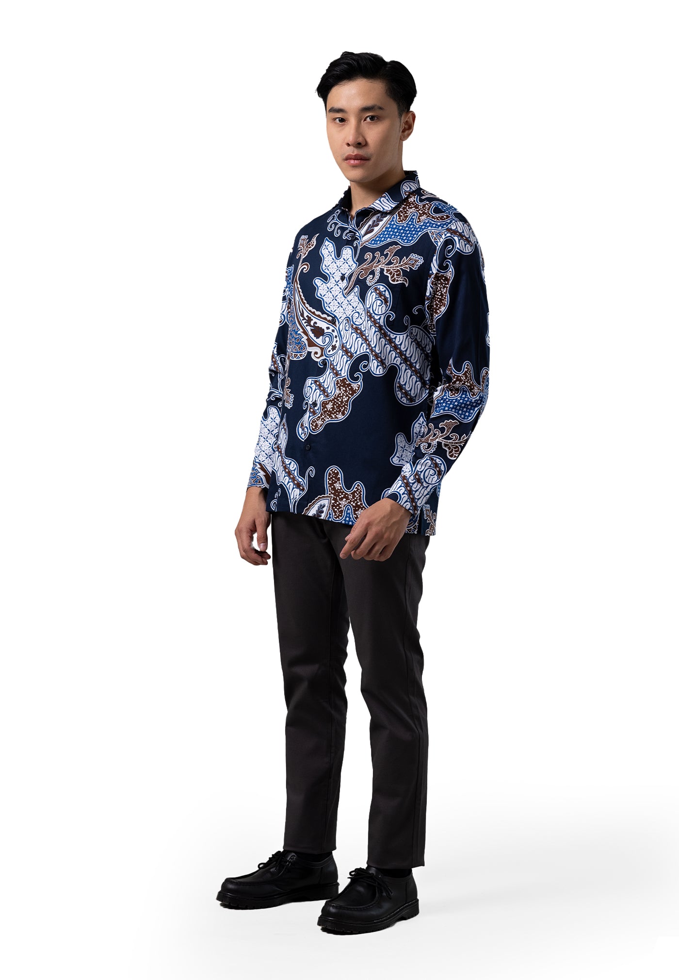 MANZONE Kemeja Batik Lengan Panjang Pria BZB-BROTOKARNA 03-NA - NAVY