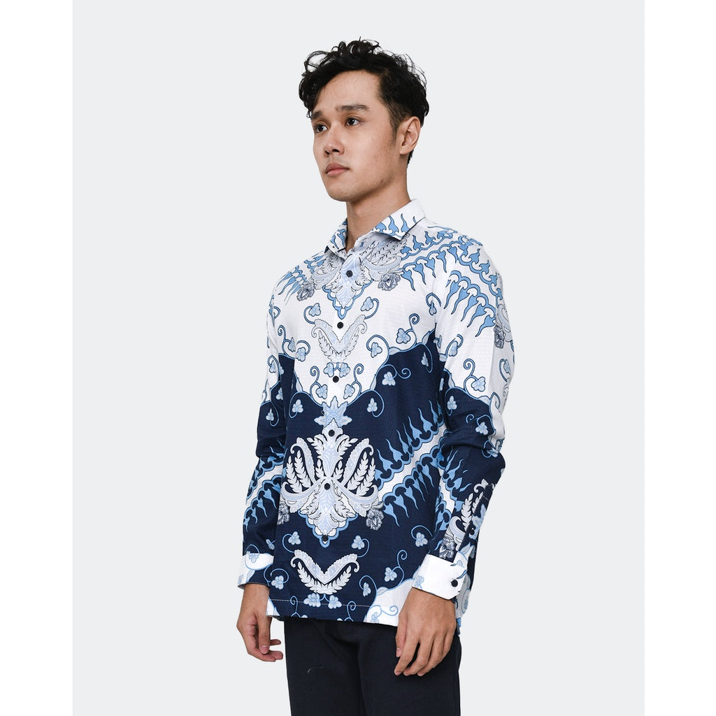 MANZONE Kemeja Batik Lengan Panjang BALAPATIH - LIGHT BLUE